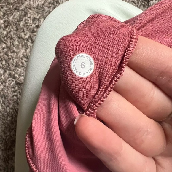 Lululemon high neck long line energy sports bra size 6 brier rose pink - Picture 3 of 3